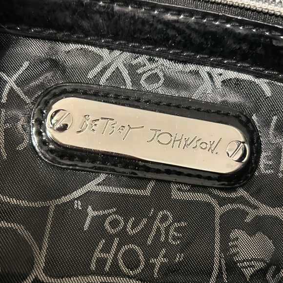 BETSEY Johnson Shoulder Bag NWOT - Picture 4 of 9